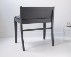 Fauteuil bas vintage repeint en gris anthracite - meubles design décoration accessoires Montréal Québec Canada - back