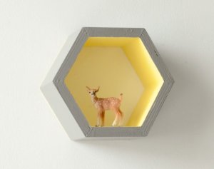 Mini étagère Hexagonale alvéole gris et jaune 2 - Et voilà Atelier